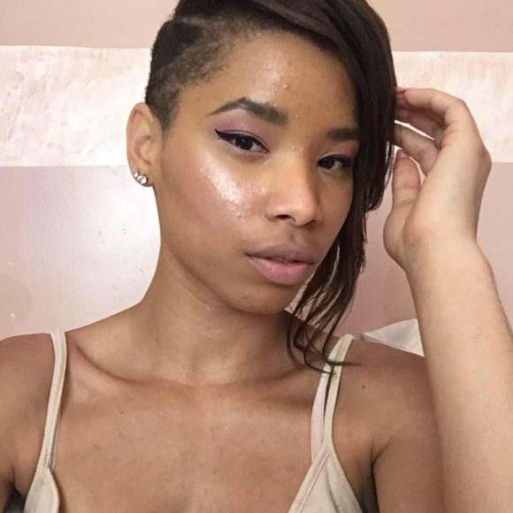 Meet your Posher, Jade - Picture 1 of 1